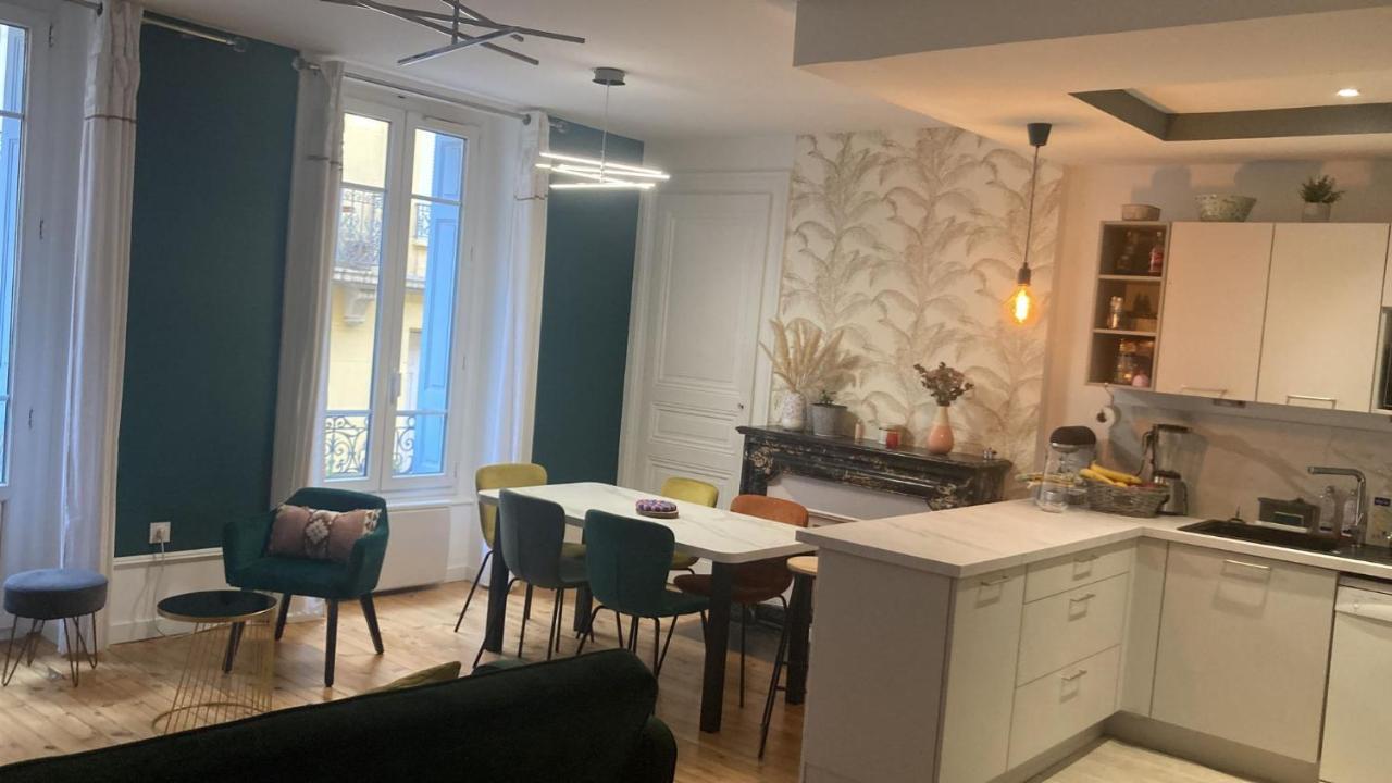 Chambre En Appartement Haussmannien En Centre Ville Saint-Etienne  Exterior foto